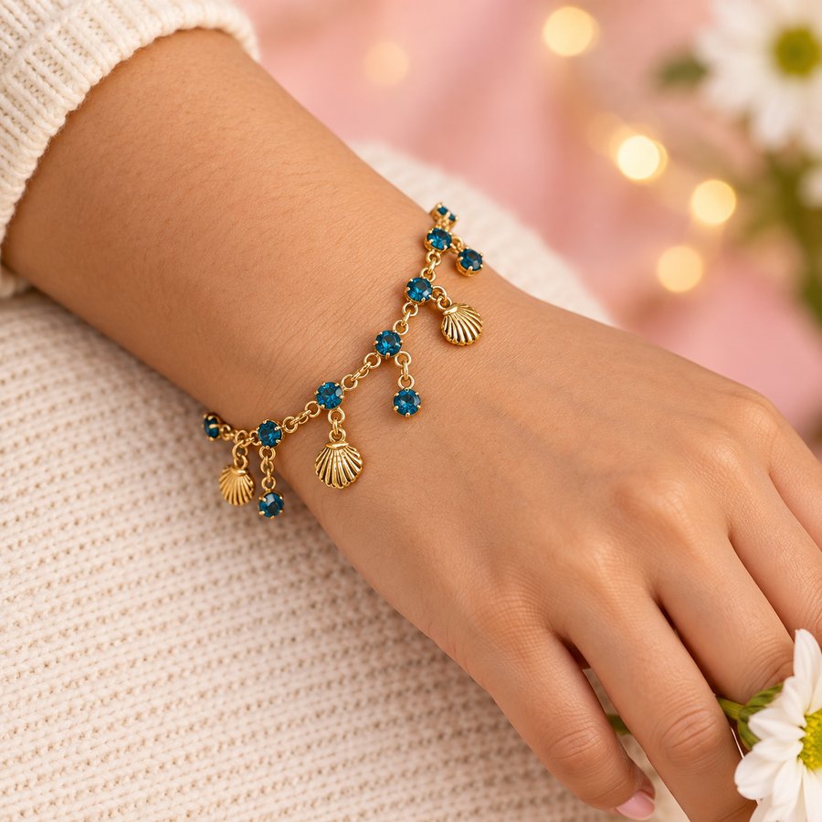 Ocean Girl Era – Blue Crystal Seashell Charm Bracelet